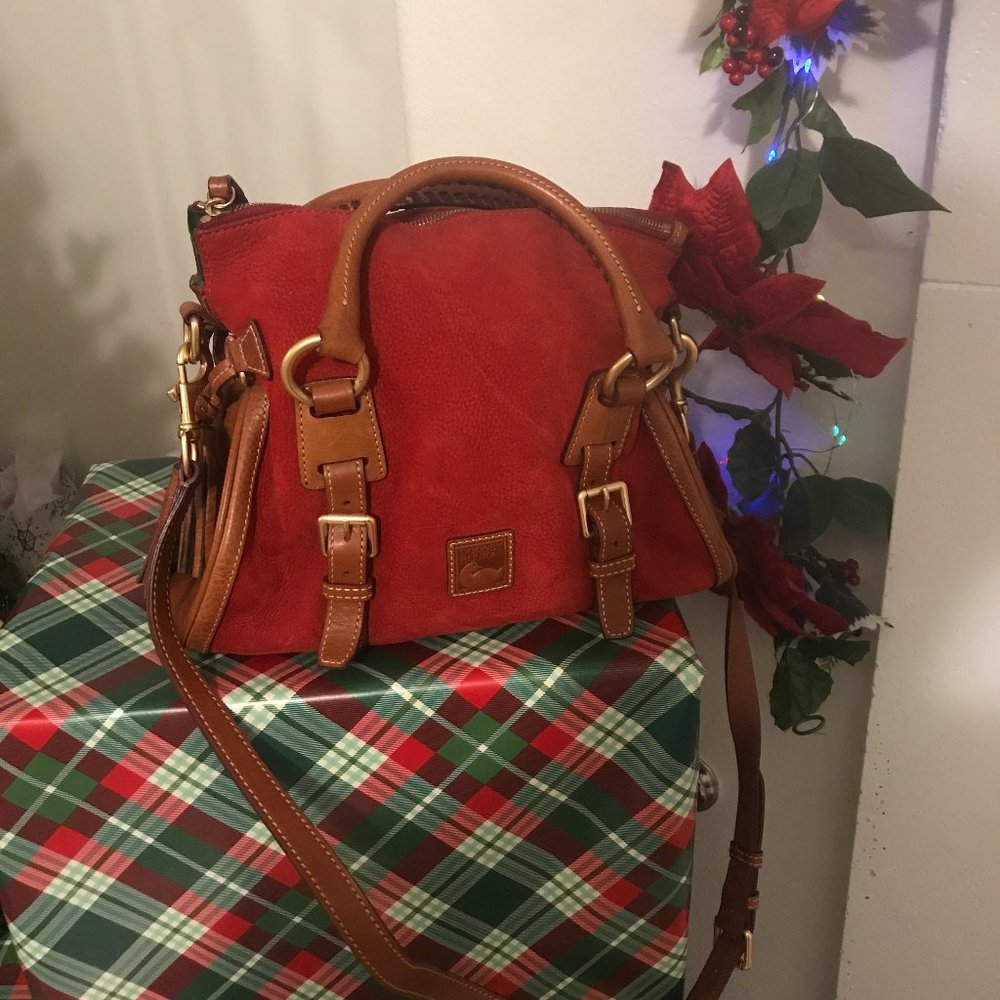 💕💕Host Picks 💕💕 Dooney & Bourke Jones Small Red Nubuck Leather Satchel - Picture 2 of 7